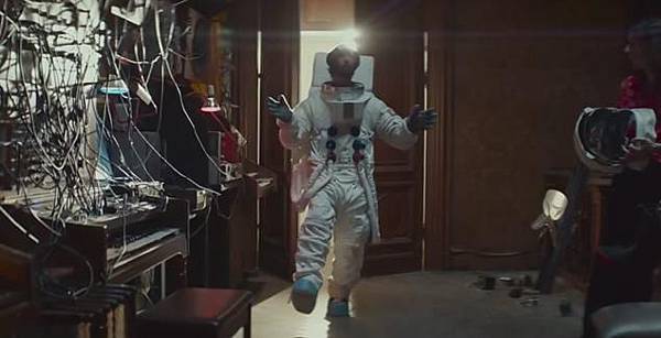 moonwalkers13f-3-web.jpg moonwalkers13f-3-web.jpg