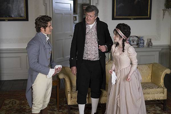 love-and-friendship-mit-stephen-fry-xavier-samuel-und-jenn-murray.jpg love-and-friendship-mit-stephen-fry-xavier-samuel-und-jenn-murray.jpg