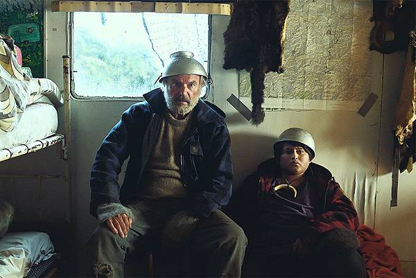 Hunt_For_The_Wilderpeople_review_article_story_large.jpg