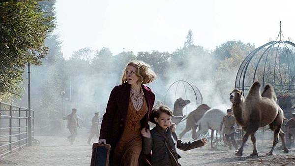 1257745_c86a74d0-b68e-11e6-9baf-a3ac6cae0eb7_20161129_TheZookeepersWife_Trailer1.jpg 1257745_c86a74d0-b68e-11e6-9baf-a3ac6cae0eb7_20161129_TheZookeepersWife_Trailer1.jpg