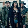 June_01_2017-wonder-woman-reviews-carousel-001.jpg