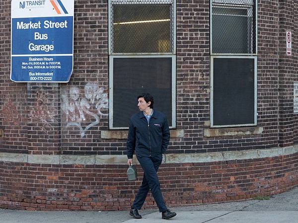 paterson-2016-005-adam-driver-in-uniform-walking-outside-bus-garage_0.jpg paterson-2016-005-adam-driver-in-uniform-walking-outside-bus-garage_0.jpg