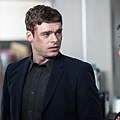 bodyguard-richard-madden-t.jpg