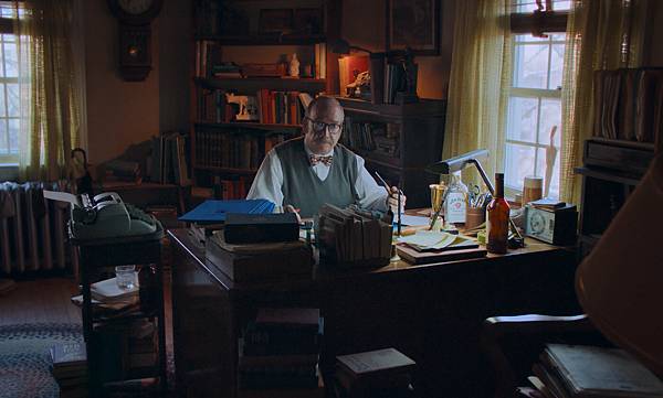 《滯留生》(The Holdovers) - 被往事囚禁的人