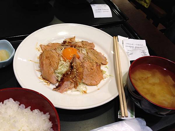 晚餐在湯沢站吃.JPG