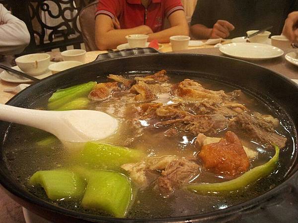 3269833_66c2f369891319b9ae286b8c1abbae0b