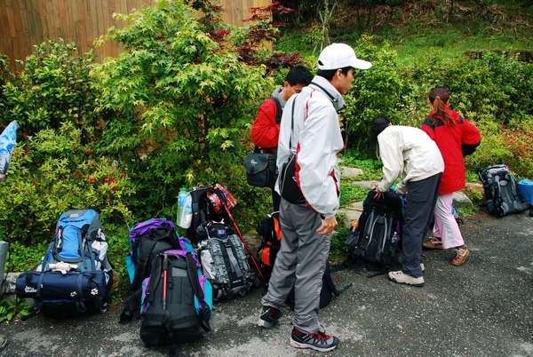 嘉明湖Day1-向陽山屋-2.jpg