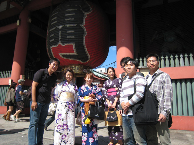 asakusa_yukata_girls.jpg