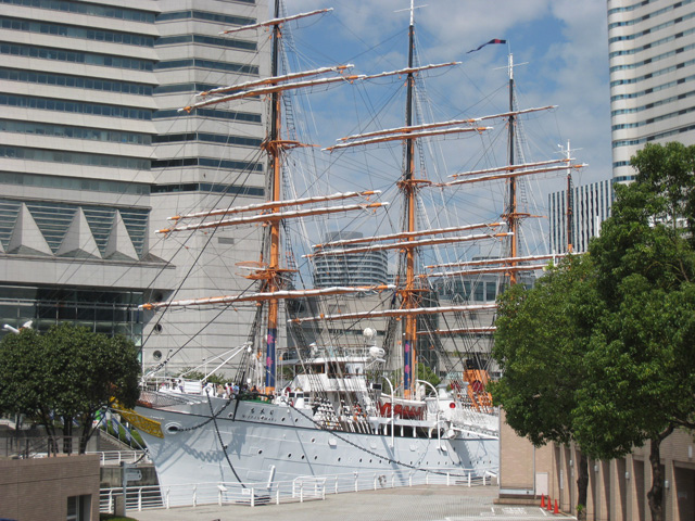 yokohama_nippon_maru_1.jpg