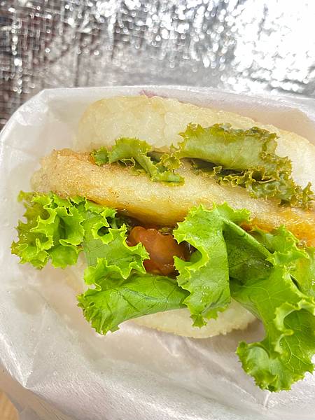 [食遊] 摩斯漢堡 新品 龍虎石斑珍珠堡