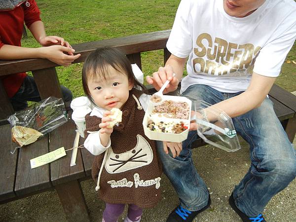 孩子擁有父母全部的愛與關懷