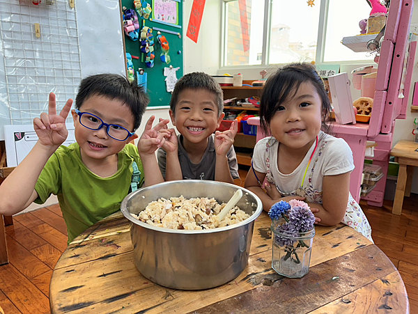 維尼熊班---秋季好食光栗子香菇雞肉炊飯