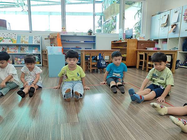 拉拉熊主題:紙張小高手 拉拉熊主題:紙張小高手