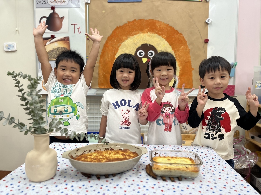 MOMO熊班-感恩節的美好時光