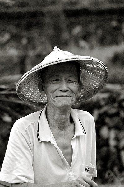 炮火轟炸下的國小 炮火轟炸下的國小