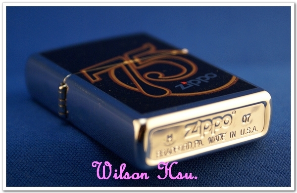 ZIPPO 與 PETERSON 合出的75週年菸斗禮盒組