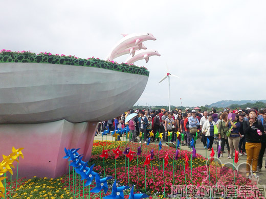 2014台中國際花毯節12-立體及平面花毯-白海豚生態館