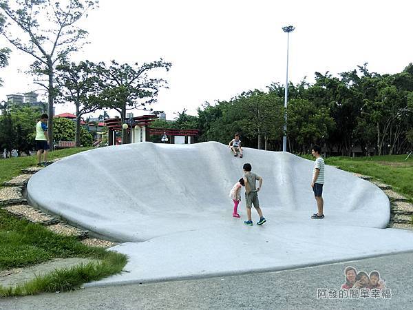 溪北公園扇貝殼溜滑梯14-扇貝殼溜滑梯II