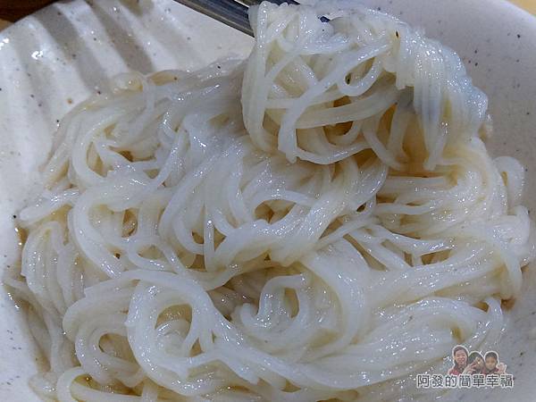 嘉味仙麻油雞腿庫飯10-麻油麵線