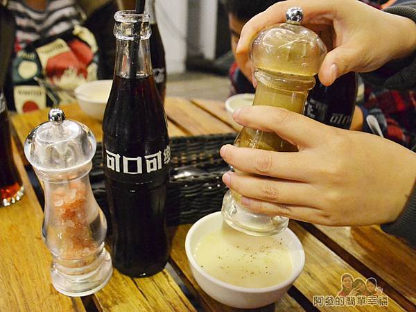 紅牛原味炭烤牛排12-可樂與玉米濃湯