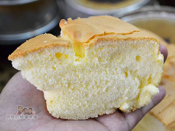 海山餅店18-傳統布丁蛋糕切片