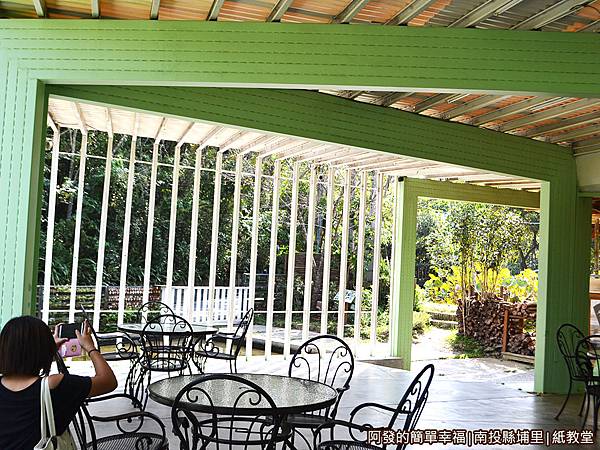 紙教堂33-造型棚架區內部 紙教堂33-造型棚架區內部