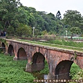 大平紅橋12-五個橋拱.JPG