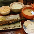 肥前屋-秋刀魚定食100元.jpg