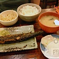 肥前屋-秋刀魚定食100元.jpg