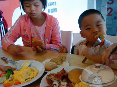 IKEA宜家家居餐廳-用餐處5.jpg