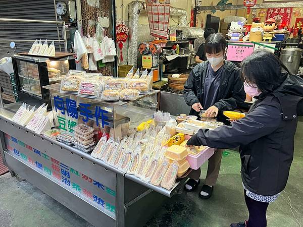 彰化鹿港伴手禮推薦-三十年老店 向陽手作早餐店+蛋黃酥專賣-