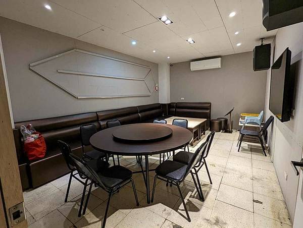 新北泰山美食推薦-集鮮城水產餐廳-海鮮熱炒/泰國蝦/超大空間