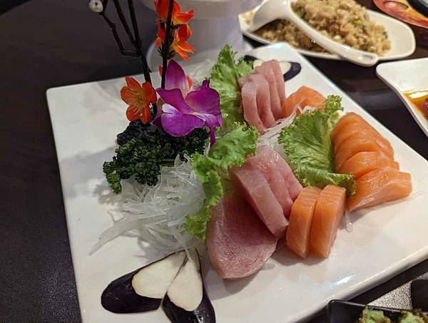 新北泰山美食推薦-集鮮城水產餐廳-海鮮熱炒/泰國蝦/超大空間