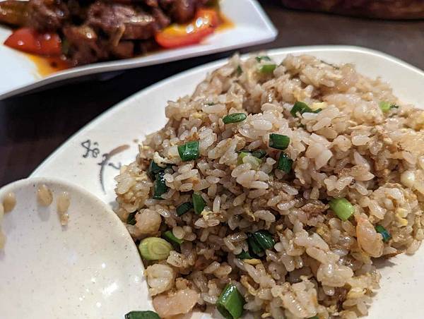 新北泰山美食推薦-集鮮城水產餐廳-海鮮熱炒/泰國蝦/超大空間