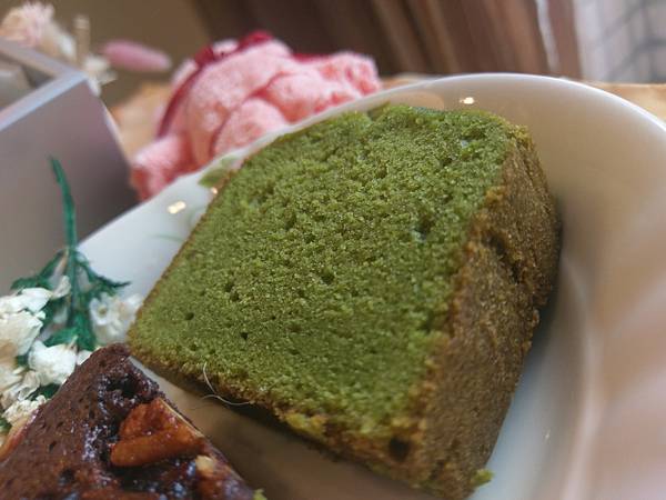 喜餅推薦/彌月禮盒推薦/高雄喜餅/佐伊甜室（繁花盛開禮盒冷凍