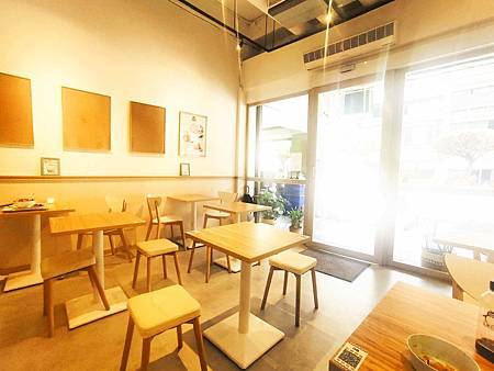 三重台北橋/菜寮美食推薦/湯米粉TOM FANS/#軟殼蟹海 三重台北橋/菜寮美食推薦/湯米粉TOM FANS/#軟殼蟹海