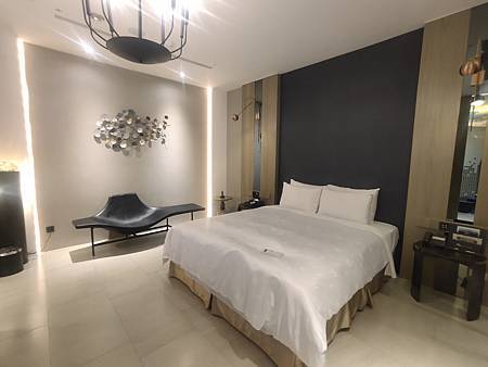 台中住宿推薦#台中朵茉行館/超大按摩浴缸/KTV歡唱設施/多 台中住宿推薦#台中朵茉行館/超大按摩浴缸/KTV歡唱設施/多