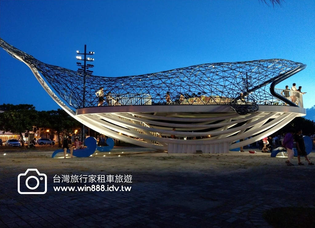 位於台南市安平區，裝置藝術 #大魚的祝福