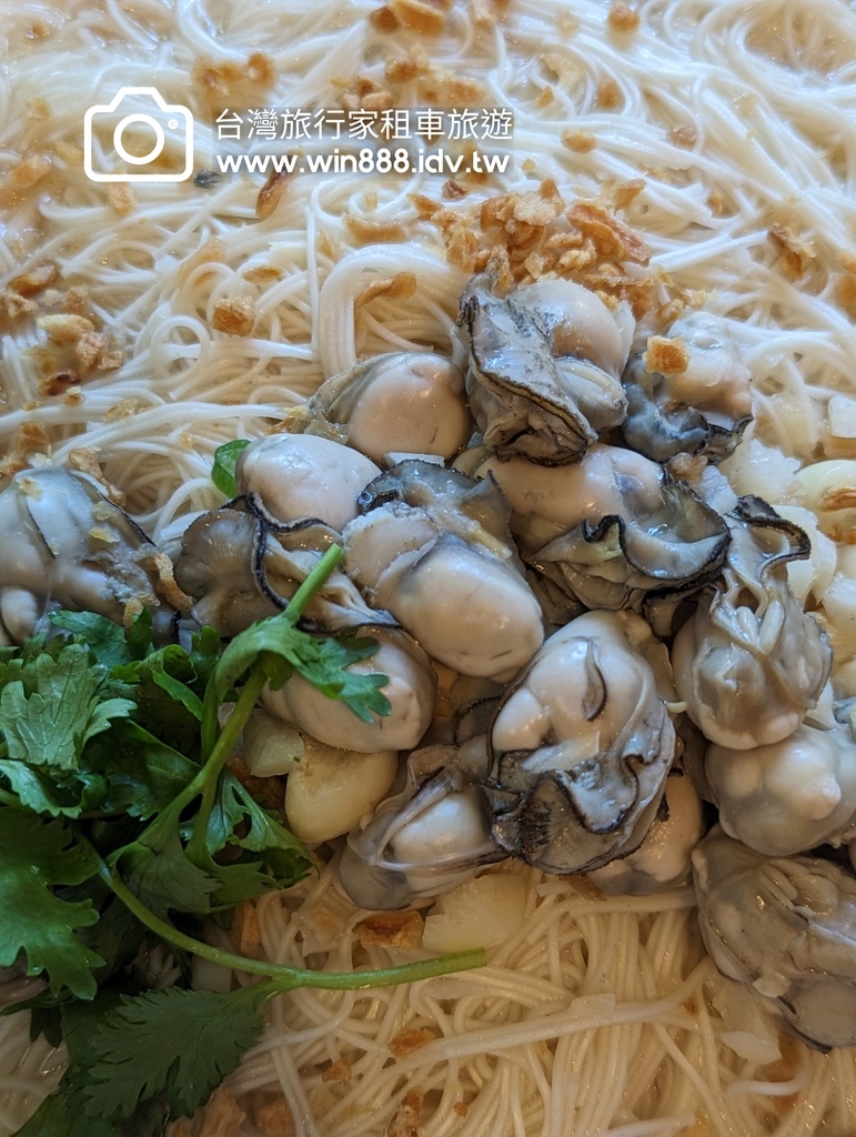 台南地方小吃，乾煎虱目鱼，野生赤嘴蛤丝瓜，蚵仔麵线，黑猪肉香