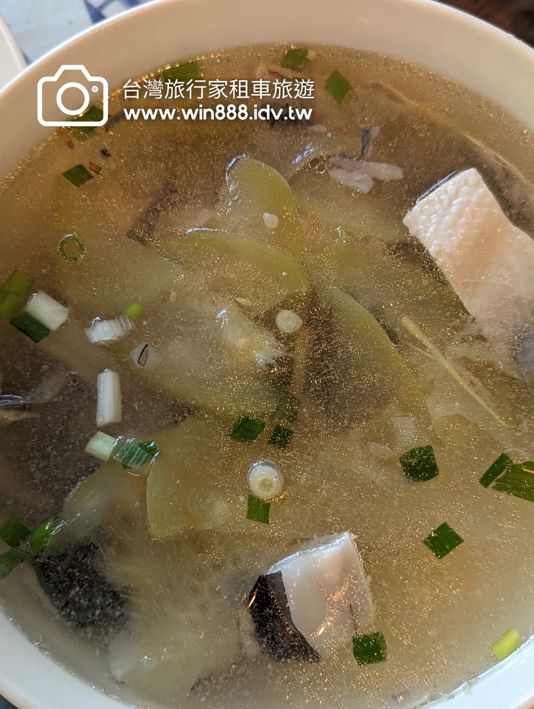 台南地方小吃，乾煎虱目鱼，野生赤嘴蛤丝瓜，蚵仔麵线，黑猪肉香