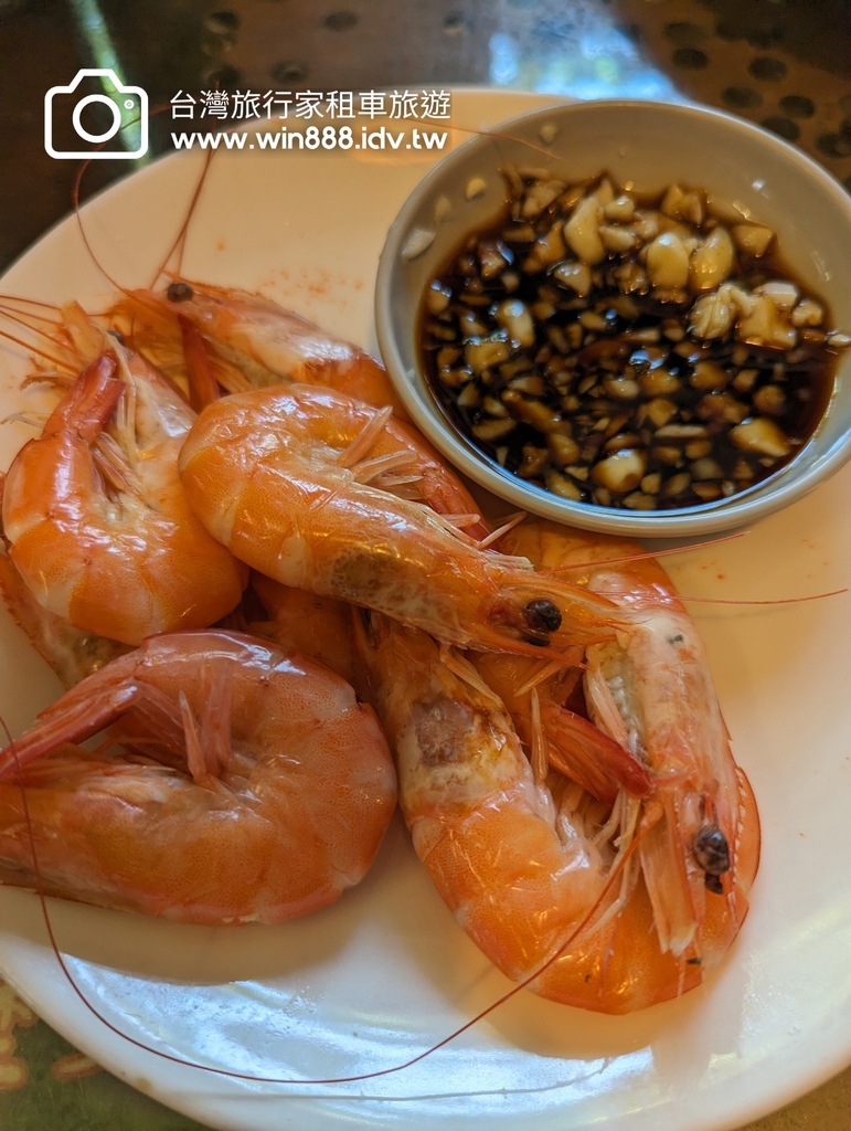 台南地方小吃，乾煎虱目鱼，野生赤嘴蛤丝瓜，蚵仔麵线，黑猪肉香