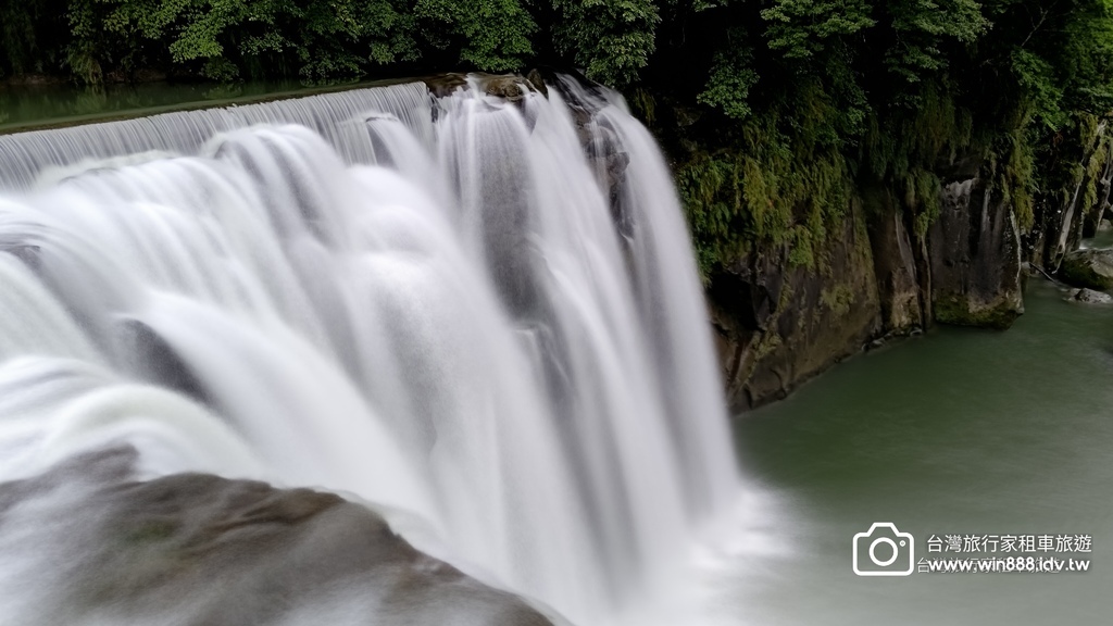 2023 1021 九份，金瓜石，90元海鮮粥，十分幸福。