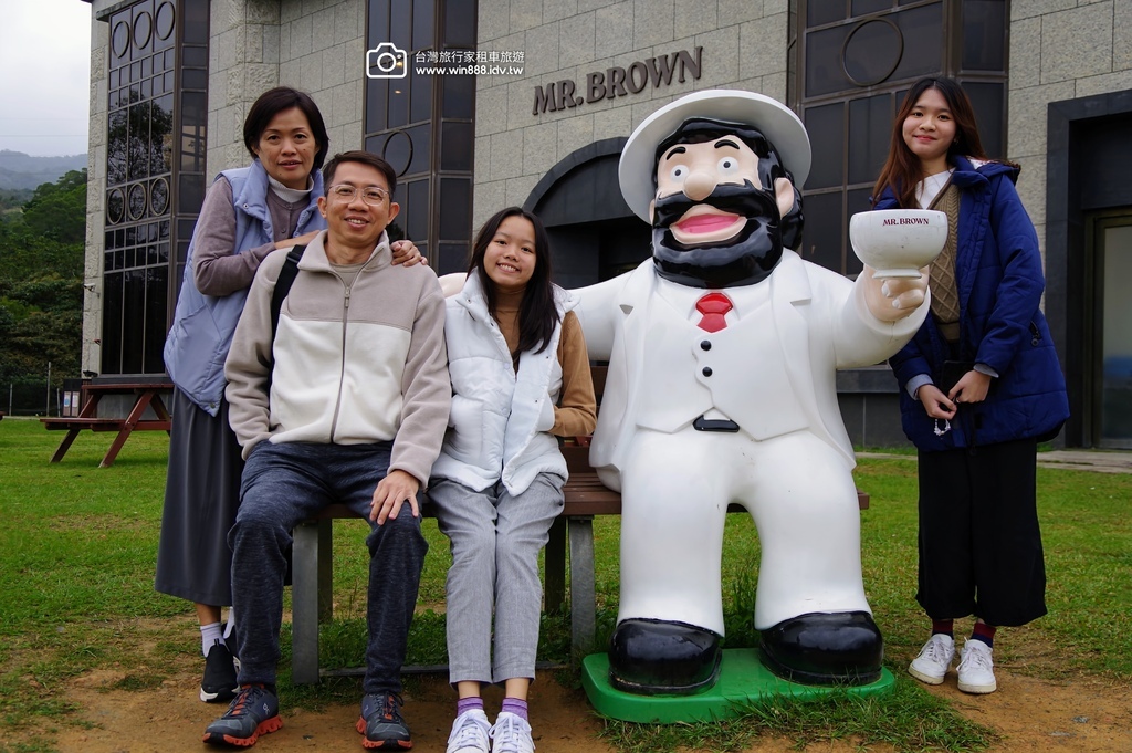 2023 1217 非常感謝劉先生與鄧小姐全家福精美的禮物，