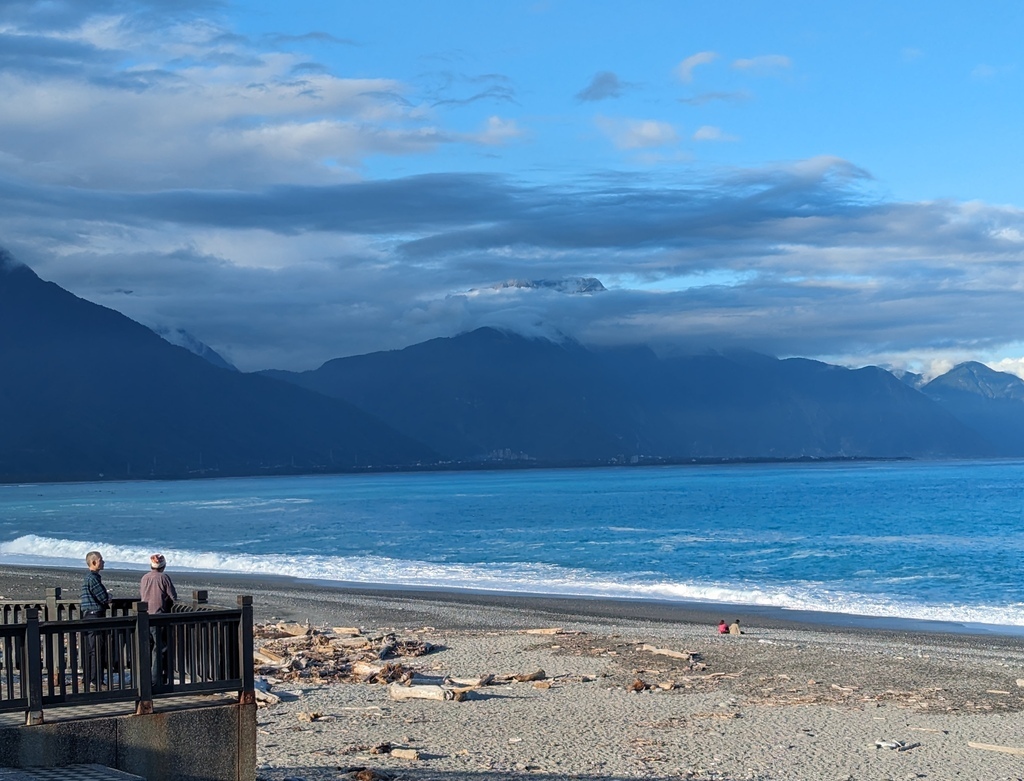 2023 1218 體驗花蓮魅力，大自然美景，湛藍天際線，碧