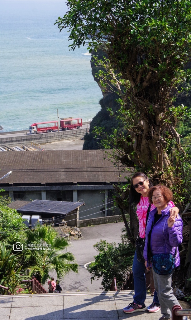 2024 0229 台北到宜蘭，走過懷舊小漁村，望著海享受鮮