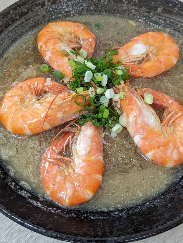 2024 0229 台北到宜蘭，走過懷舊小漁村，望著海享受鮮