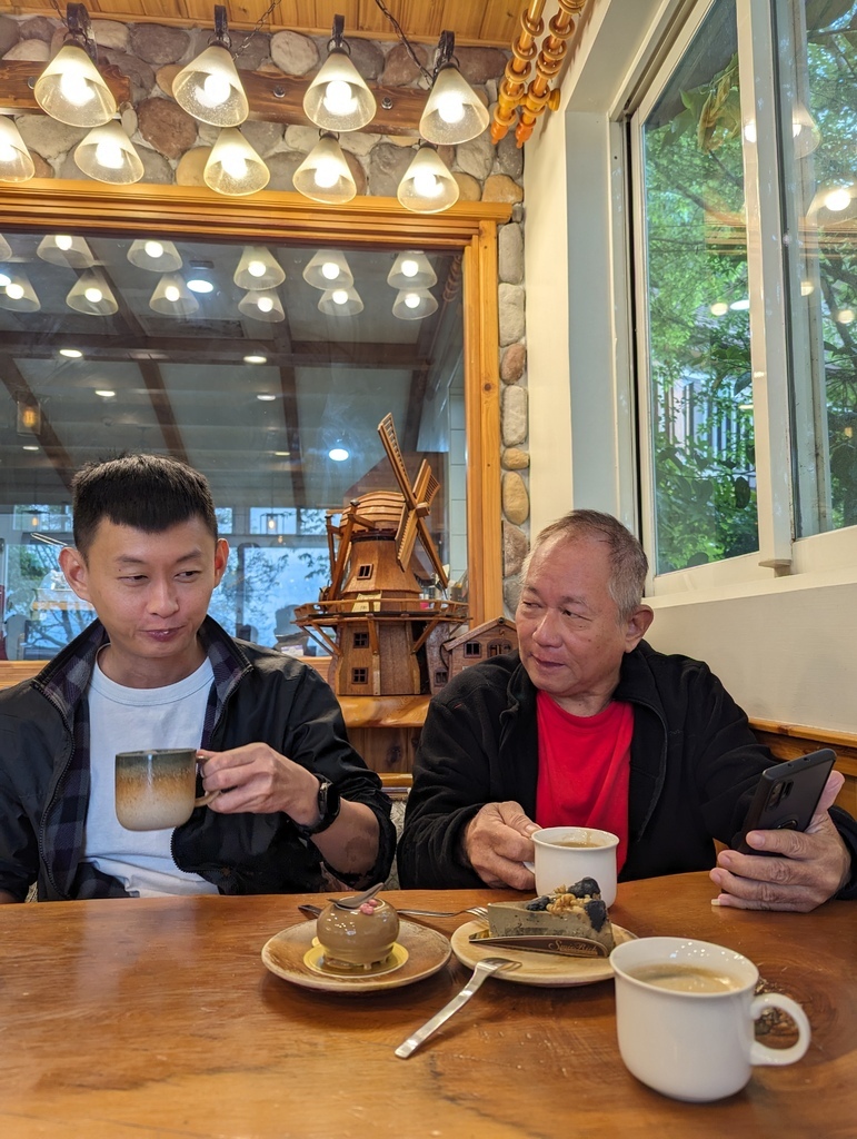 2024 0408 下著小雨的4月天，台中到清境遊，吃吃喝喝