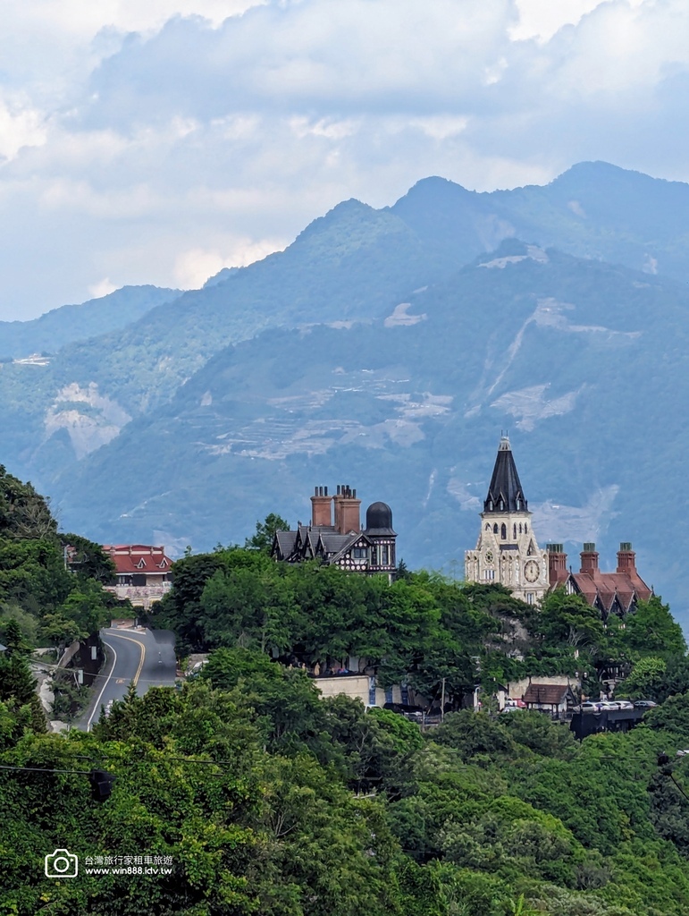 2024 0509 美味早餐，道地烤雞餐，吹著涼涼的風，看羊