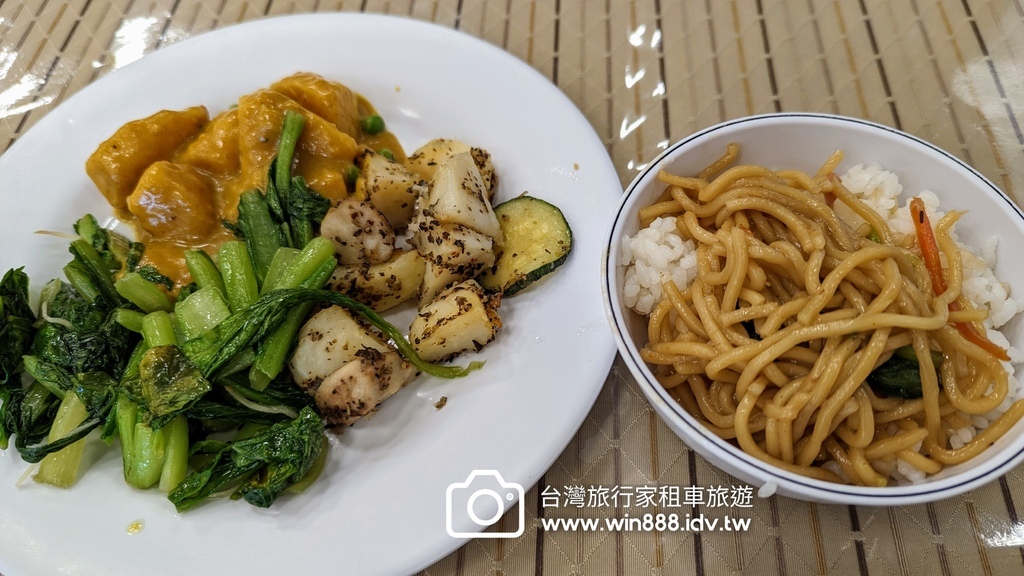 2024 0511  中午 佛陀紀念館百味軒素食自助餐TWD