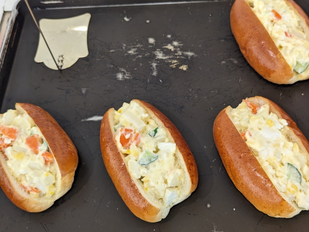 2024 0605 休假第3天整理清潔完車子，出門覓食，腦海